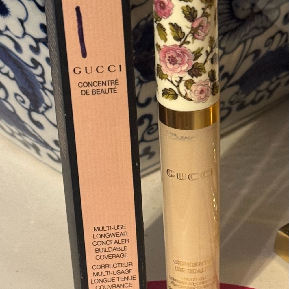 Gucci Multi-Use Longwear Concealer -Fair 13W
